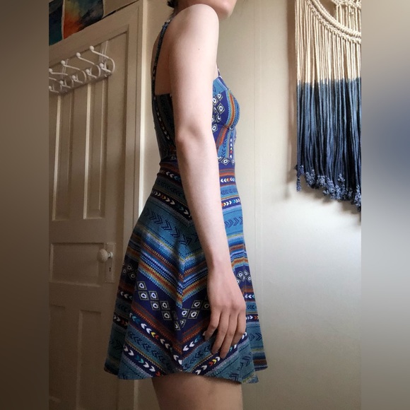 Colourful abstract summer dress - Picture 4 of 6
